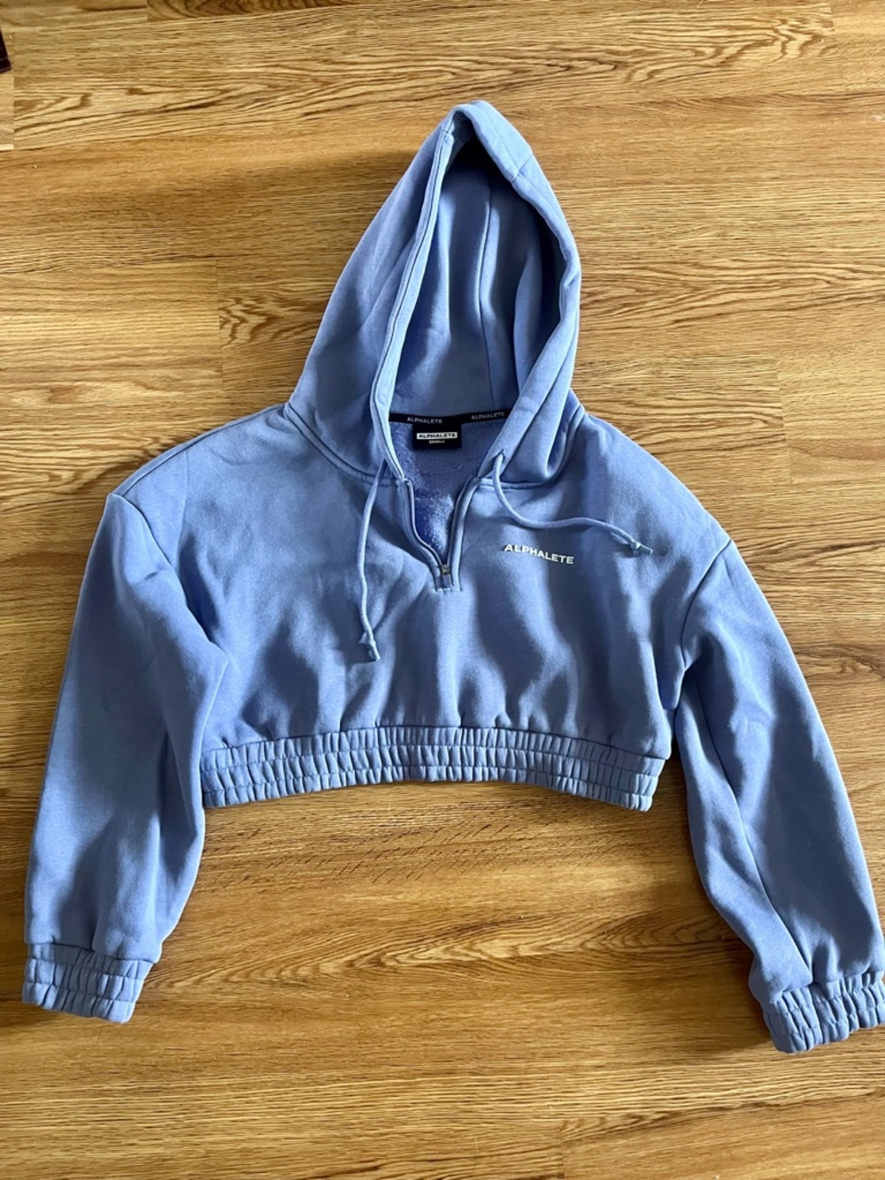 Alphalete Cropped 1/4 Zip Hoodie in size Small